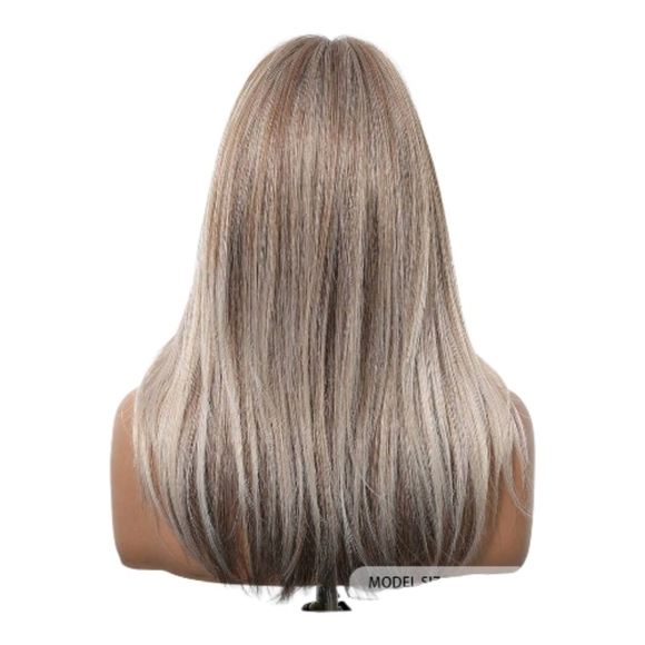 18 Inch Stylish Blonde Wig for Women - Picture 5 of 5